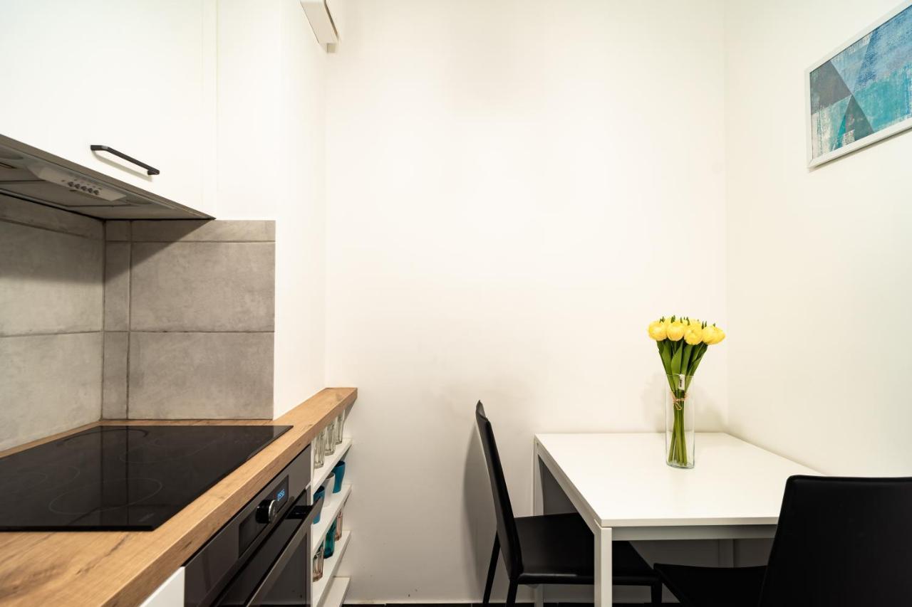 Vig Apartment - With Private Parking Budapest Eksteriør bilde